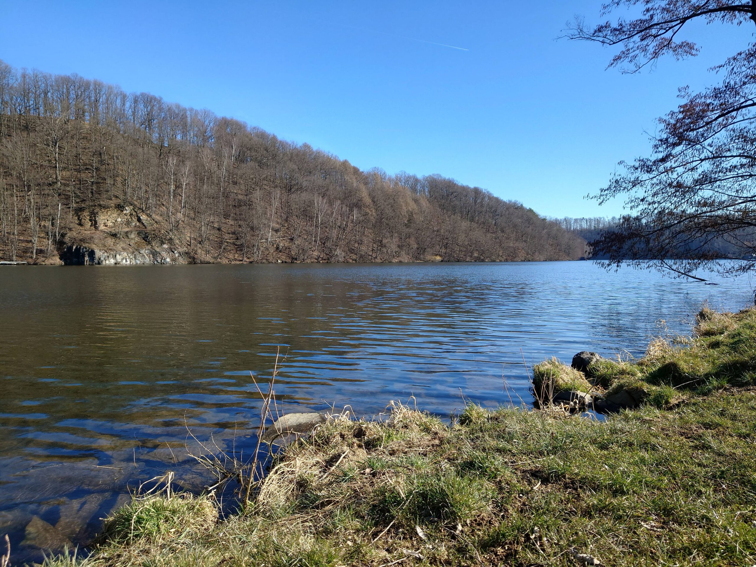 Wandern um die Talsperre Kriebstein
